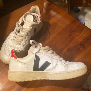 Veja Sneakers